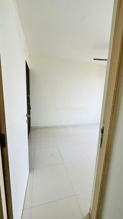 1 BHK + Servant Room Apartment For Rent in Puranik City