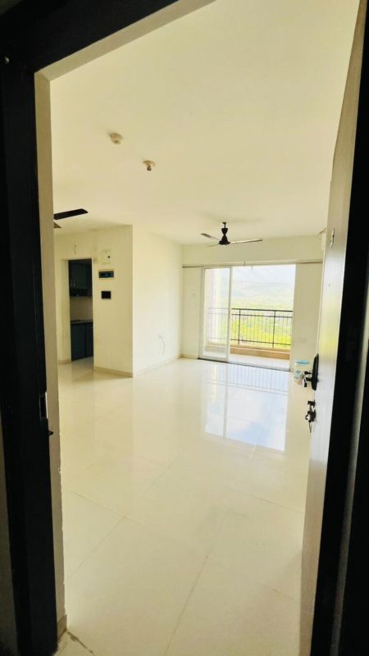 Bathroom, puranik-city 1 Bedroom 300 Sq.Ft. Apartment In Kasarvadavali Thane 10355089
