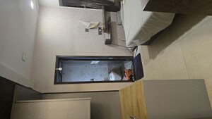 Room in 3 BHK Apartment at Vastulabh CHS, Andheri East – for Rent