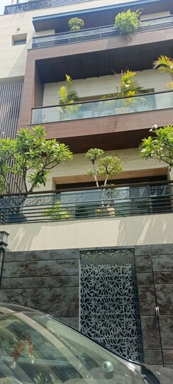 5 BHK Builder Floor For Sale in Sector 49