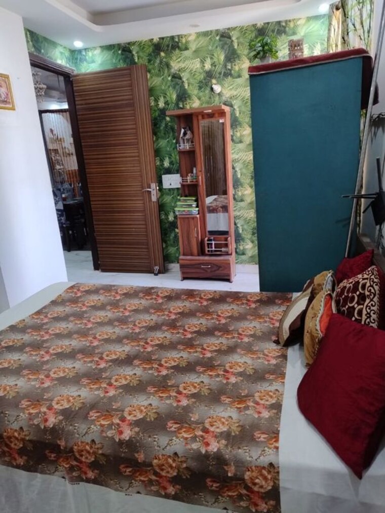 Bedroom, chattarpur 2 Bedroom 125 Sq.Yd. Builder Floor In Chattarpur Delhi 10355157