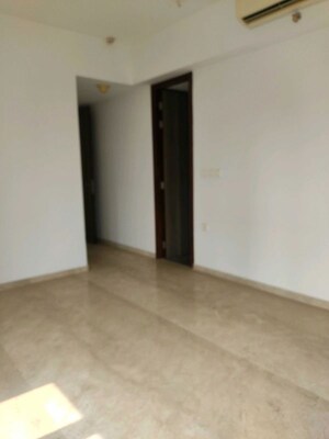 Room in 3 BHK Apartment at Lodha The Park, Worli – for Rent