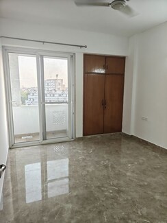 3 BHK Apartment For Rent in Unitech Ivory Towers