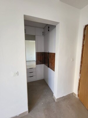 Room in 4 BHK Apartment at SS The Leaf, Sector 85 – for Rent