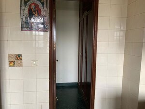 Building Lobby in 3 BHK Builder Floor at Dlf City Phase 3 – for Rent