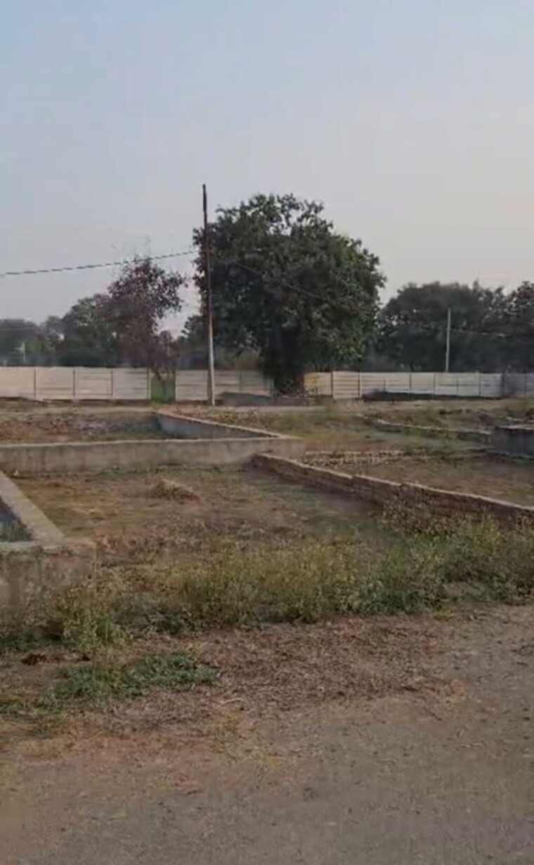undefined, saini  350 Sq.Yd. Plot In Saini Greater Noida 10355294