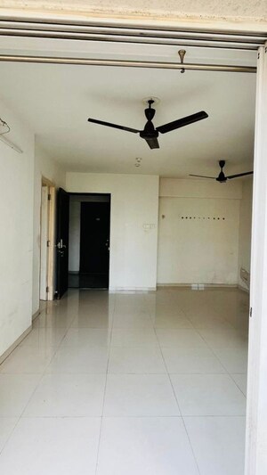 Room in 1 BHK Apartment at Raunak Unnathi Greens, Kasarvadavali – for Rent