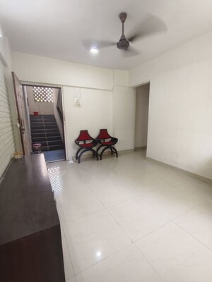 Room in 1 BHK Apartment at Bharti Enclave, Malad West – for Rent