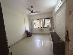 Room in 1 BHK Apartment at Bharti Enclave, Malad West – for Rent