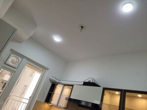 Furnished Amenities in 2.5 BHK Apartment at Smart World Gems, Sector 89 – for Rent