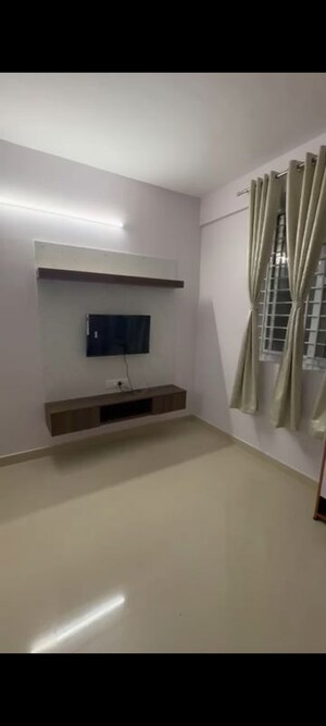Building Lobby in 1 BHK Apartment at Lakshmi Enclave Bellandur, Bellandur – for Rent