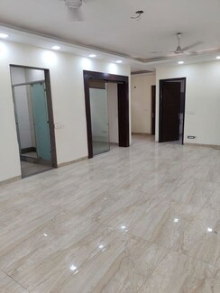 3 BHK + Extra Room Builder Floor For Rent in Rajouri Garden