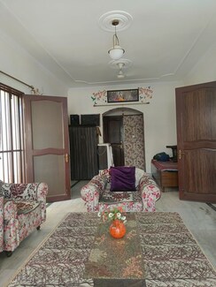 2 BHK Builder Floor For Rent in SS Southend Floors