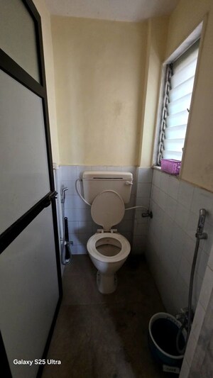 Bathroom in 1 BHK Apartment at Subhash Nagar – for Rent