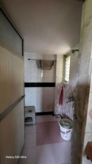 Bathroom in 1 BHK Apartment at Subhash Nagar – for Rent