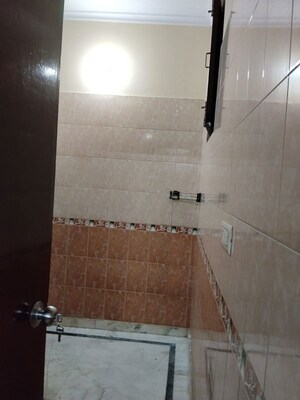 Furnished Amenities in 2 BHK Builder Floor at RWA Apartments Sector 47, Sector 47 – for Rent