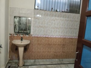 Furnished Amenities in 2 BHK Builder Floor at RWA Apartments Sector 47, Sector 47 – for Rent
