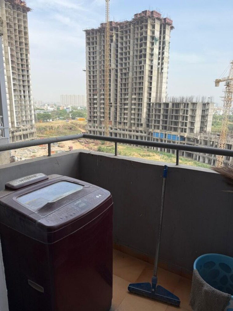 Balcony, supertech-hues 2 Bedroom 1200 Sq.Ft. Apartment In Sector 68 Gurgaon 10355395