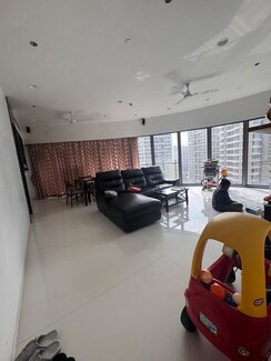 3 BHK + Pooja Room,Servant Room Apartment For Rent in Lodha World View