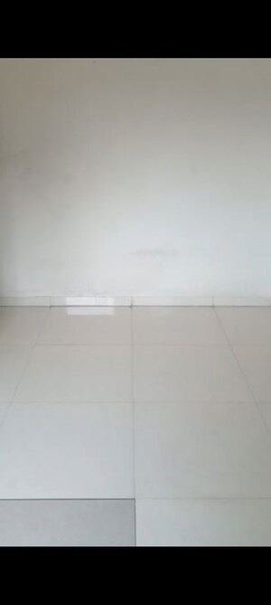 Room in 1 BHK Apartment at Ritu Paradise, Mira Road – for Sale