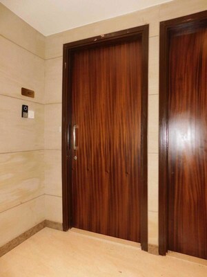 Room in 3 BHK Apartment at Piramal Mahalaxmi, Mahalaxmi – for Rent