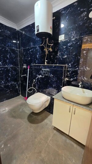 Washroom in 4 BHK Builder Floor at Saket – for Sale