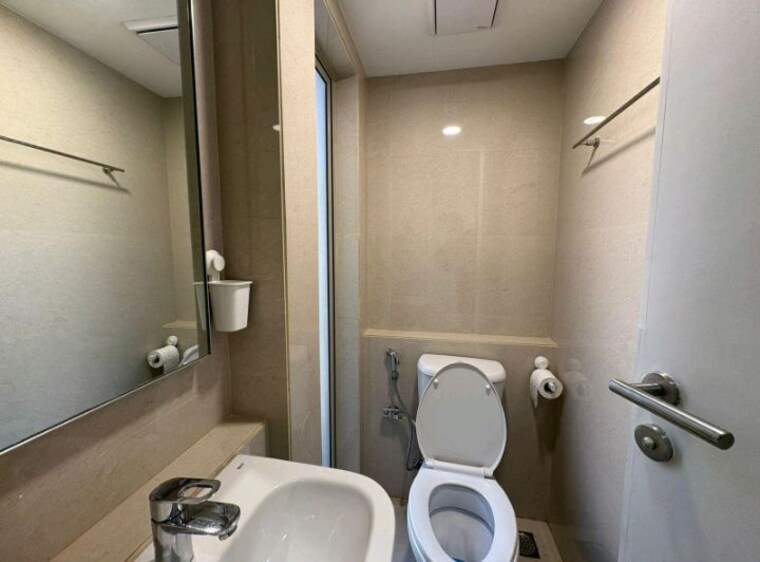 Bathroom, everest-world-lavender 2 Bedroom 650 Sq.Ft. Apartment In Kolshet Road Thane 10355471
