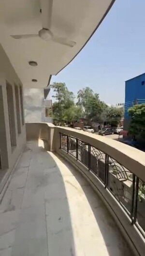 Balcony in 3 BHK Builder Floor at South City 1 – for Rent