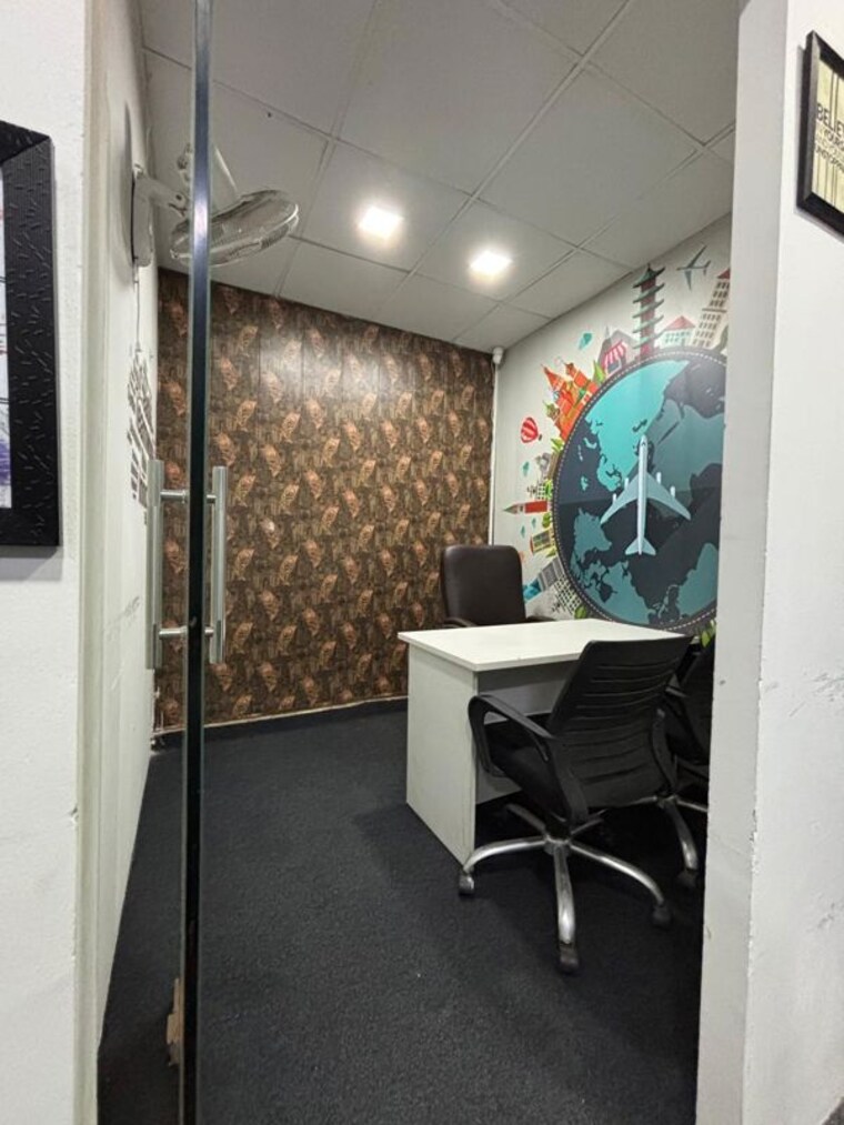 Team Area, sector 63 Commercial Office Space 700 Sq.Ft. In Sector 63 Noida 10355480