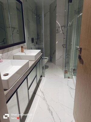 Team Area in 3 BHK Apartment at Lodha World View, Worli – for Rent