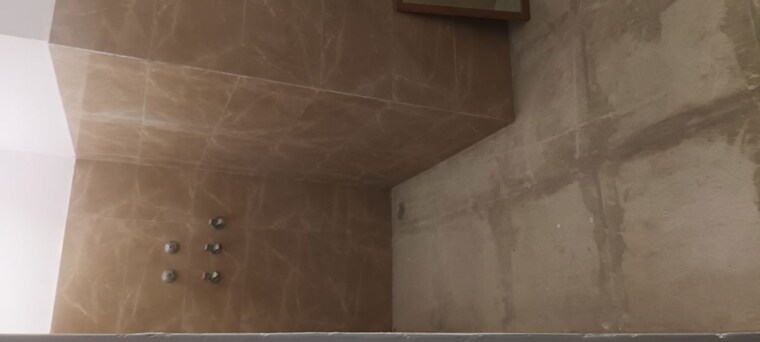 Bathroom, sector 16 3 Bedroom 2570 Sq.Ft. Independent House In Sector 16 Faridabad 10355493