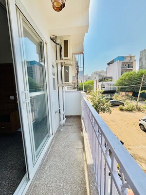 Balcony in 1 RK Builder Floor at Sector 42 – for Rent