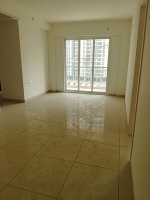 Room in 3 BHK Apartment at Godrej Emerald, Ghodbunder Road – for Rent