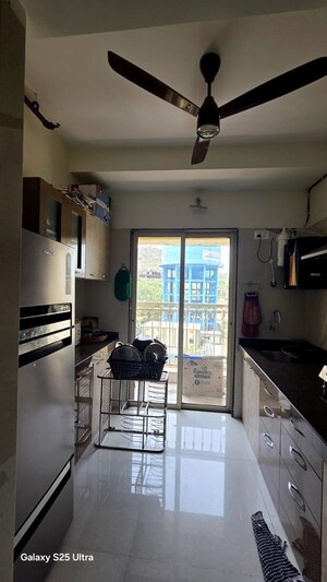 Team Area in 1 BHK Apartment at Rutu City, Thane West – for Rent
