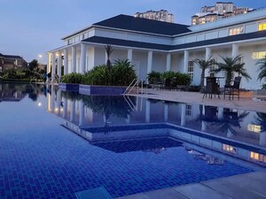 Swimming Pool in 3 BHK Apartment at Prestige Lakeside Habitat, Varthur – for Sale