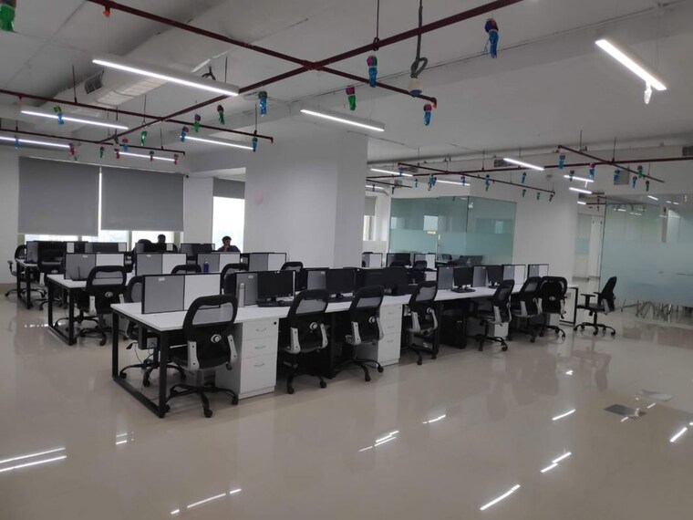  Parking, lodha-supremus-powai Commercial Office Space 5200 Sq.Ft. In Powai Mumbai 9464158