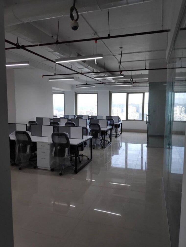  Parking, lodha-supremus-powai Commercial Office Space 5200 Sq.Ft. In Powai Mumbai 9464158
