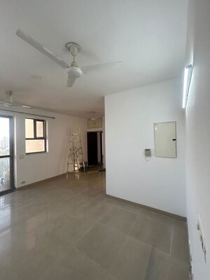 Room in 3 BHK Apartment at Omaxe The Nile, Sector 49 – for Rent
