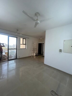 Room in 3 BHK Apartment at Omaxe The Nile, Sector 49 – for Rent
