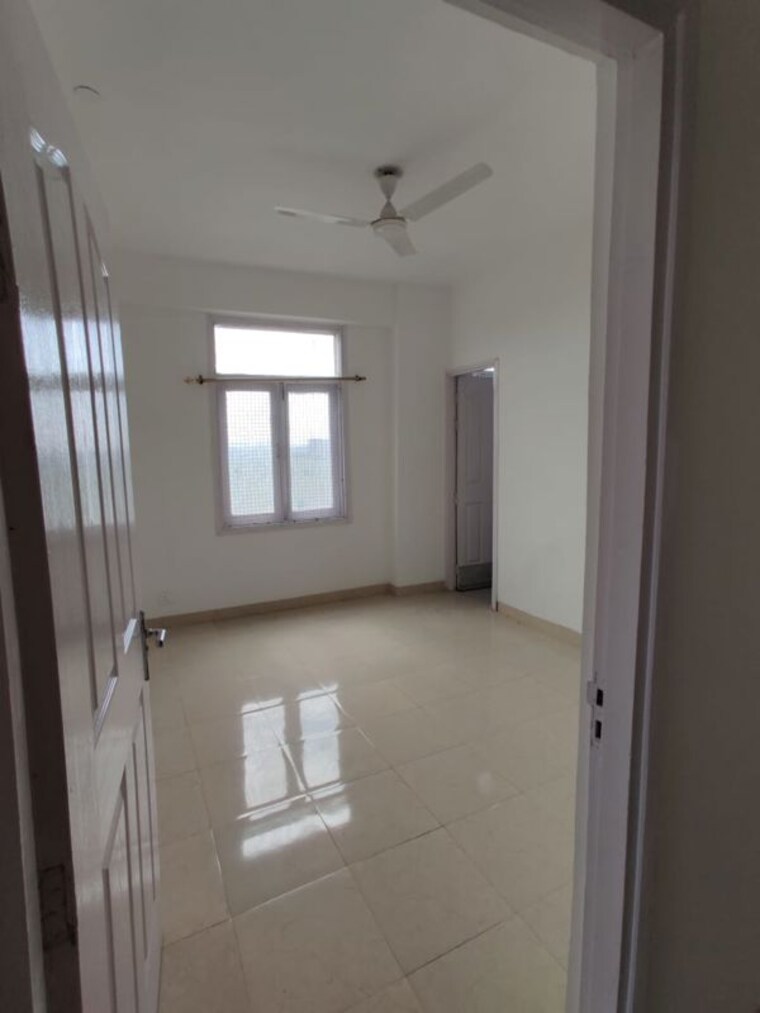 Bathroom, omaxe-the-nile 3 Bedroom 2100 Sq.Ft. Apartment In Sector 49 Gurgaon 10355572