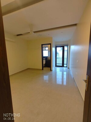 Room in 4 BHK Apartment at Ireo Victory Valley, Sector 67 – for Sale