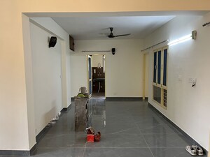 Building Lobby in 3 BHK Apartment at Jalvayu Towers, Sector 56 – for Rent