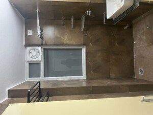 Attached Bathroom in 3 BHK Apartment at Jalvayu Towers, Sector 56 – for Rent