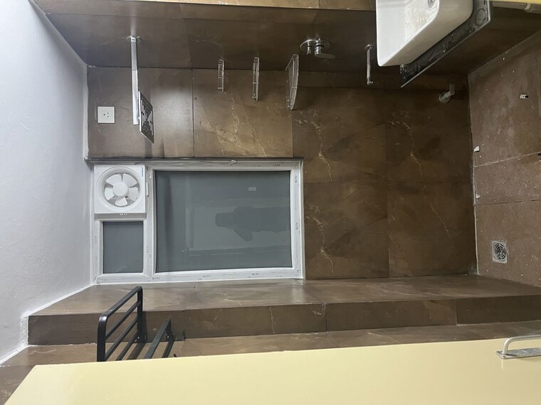 Attached Bathroom, jalvayu-towers 3 Bedroom 1375 Sq.Ft. Apartment In Sector 56 Gurgaon 10354385