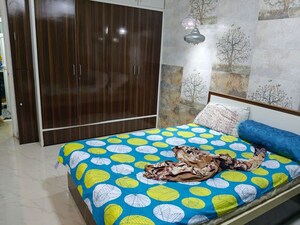 Bedroom in 2 BHK Apartment at Awesome Heights, Andheri East – for Rent