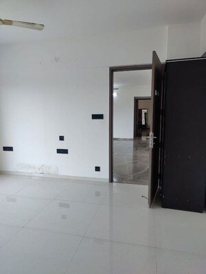 Furnished Amenities in 3 BHK Apartment at Bhandari 43 Privet Drive, Balewadi – for Rent