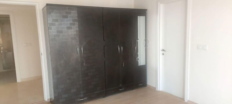 Room, dlf-regal-gardens 3 Bedroom 1780 Sq.Ft. Apartment In Sector 90 Gurgaon 10355664