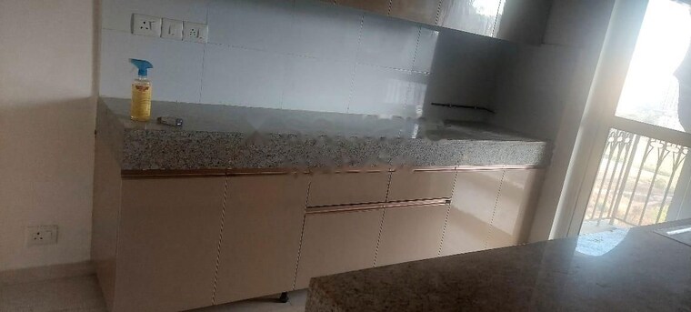 Bathroom, dlf-regal-gardens 3 Bedroom 1780 Sq.Ft. Apartment In Sector 90 Gurgaon 10355664