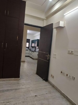 Building Lobby in 3 BHK Apartment at DLF Regal Gardens, Sector 90 – for Rent