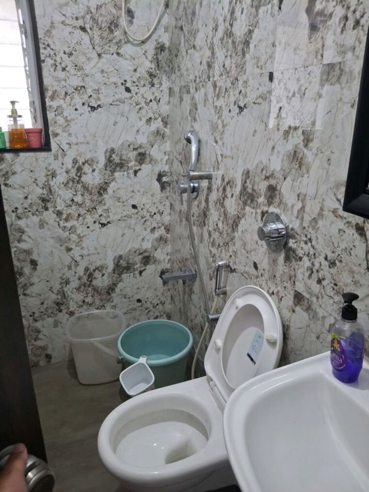 Bathroom, charisma-samara 1 Bedroom 419 Sq.Ft. Apartment In Chembur Mumbai 10355566